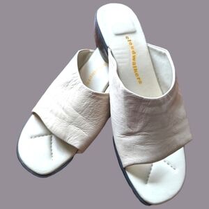 Cloud Walkers Women's Cupid Leather Sandals Size 10WW